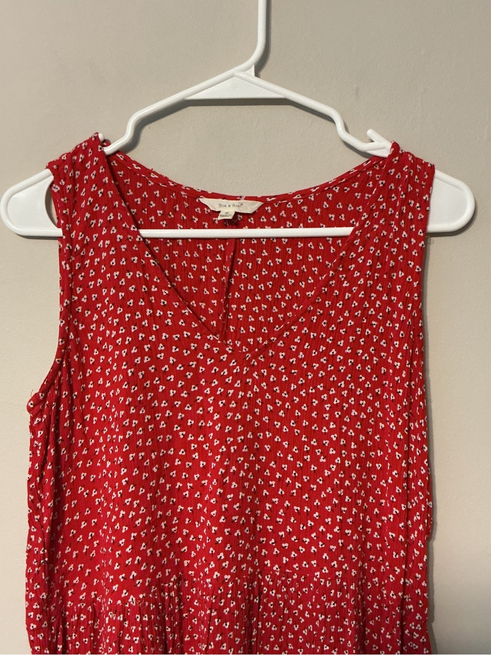 Sim & Sam Red Patterned Sleeveless Top - Picture 2 of 8